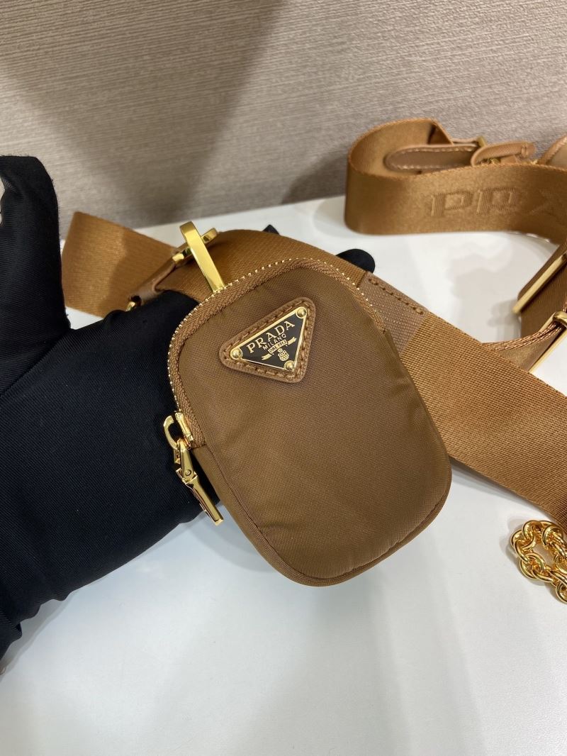 Pra*a waist chest packs